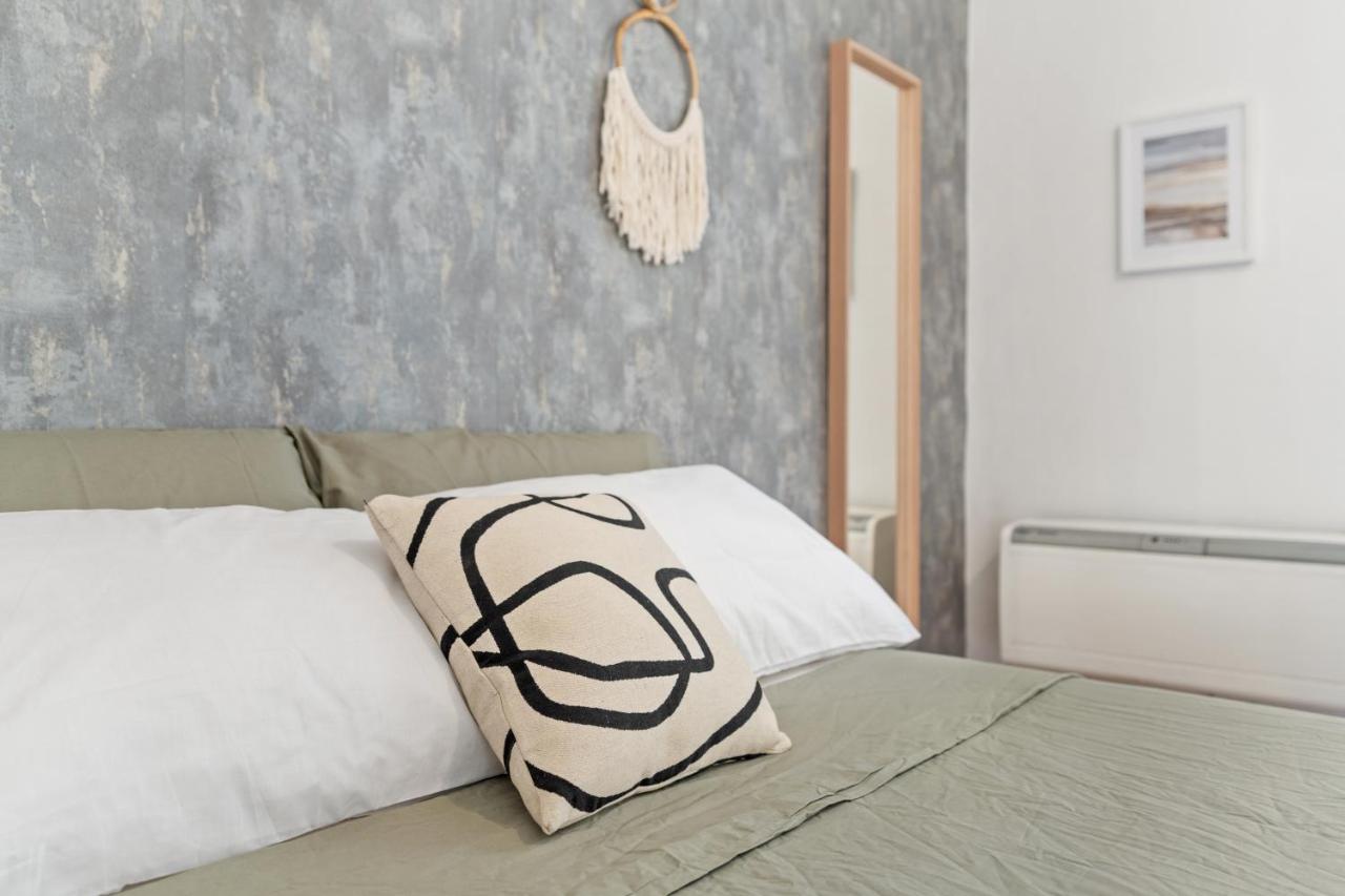 Navigli Charming Flat Apartment มิลาน ภายนอก รูปภาพ