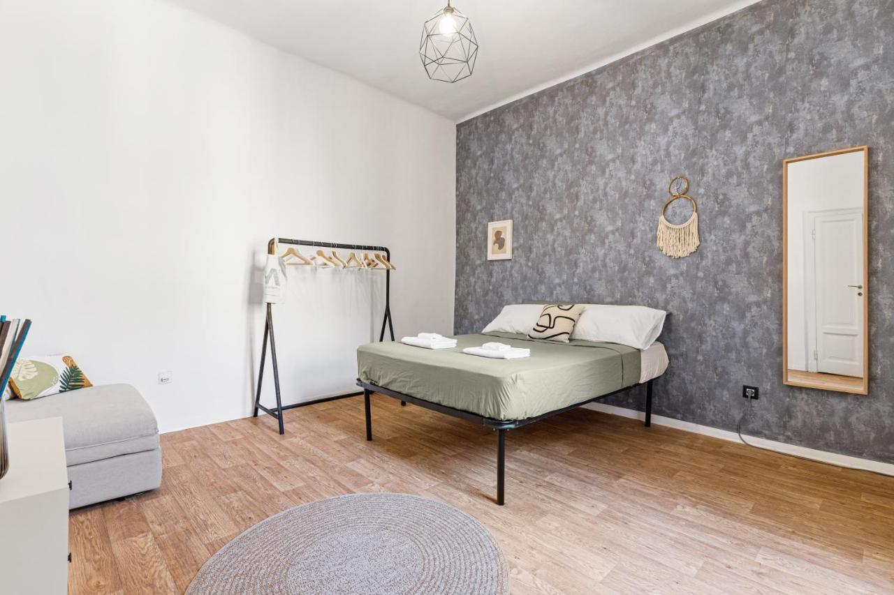 Navigli Charming Flat Apartment มิลาน ภายนอก รูปภาพ